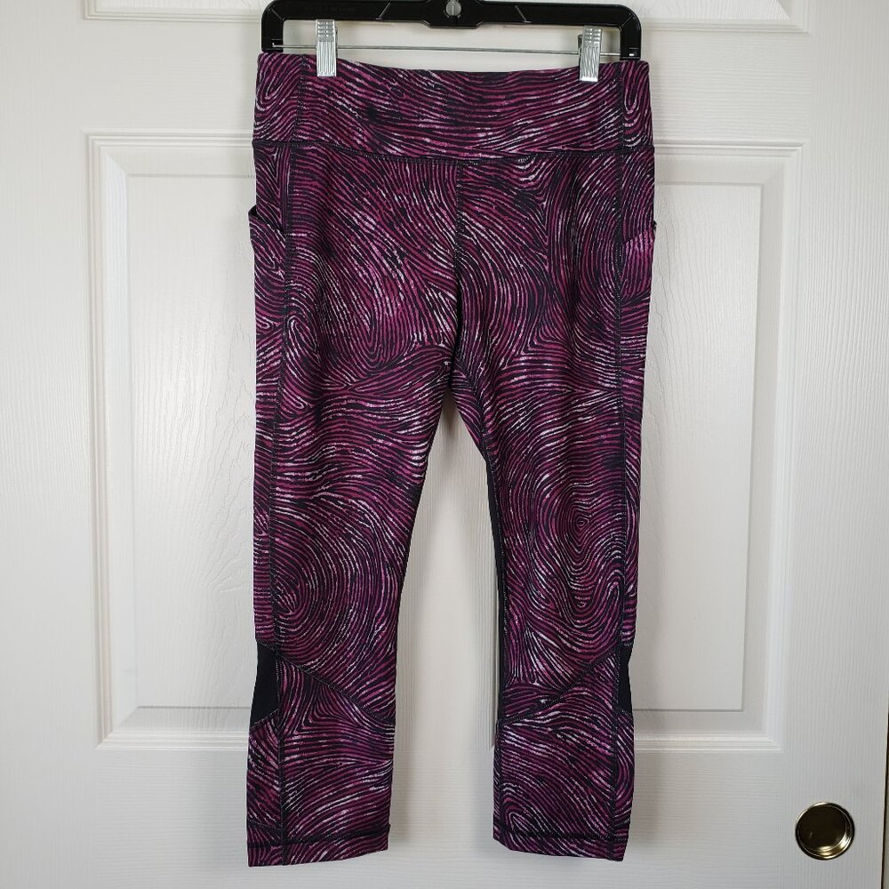 Lululemon 2016 Seawheeze Pace Rival Crop Legging in Regal Plum Black Size 8